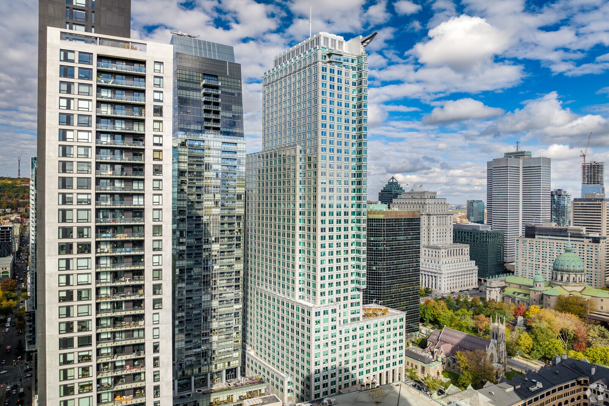 1250 Boul René-Lévesque O, Montréal, QC à louer Photo de l’immeuble– Image 1 sur 7