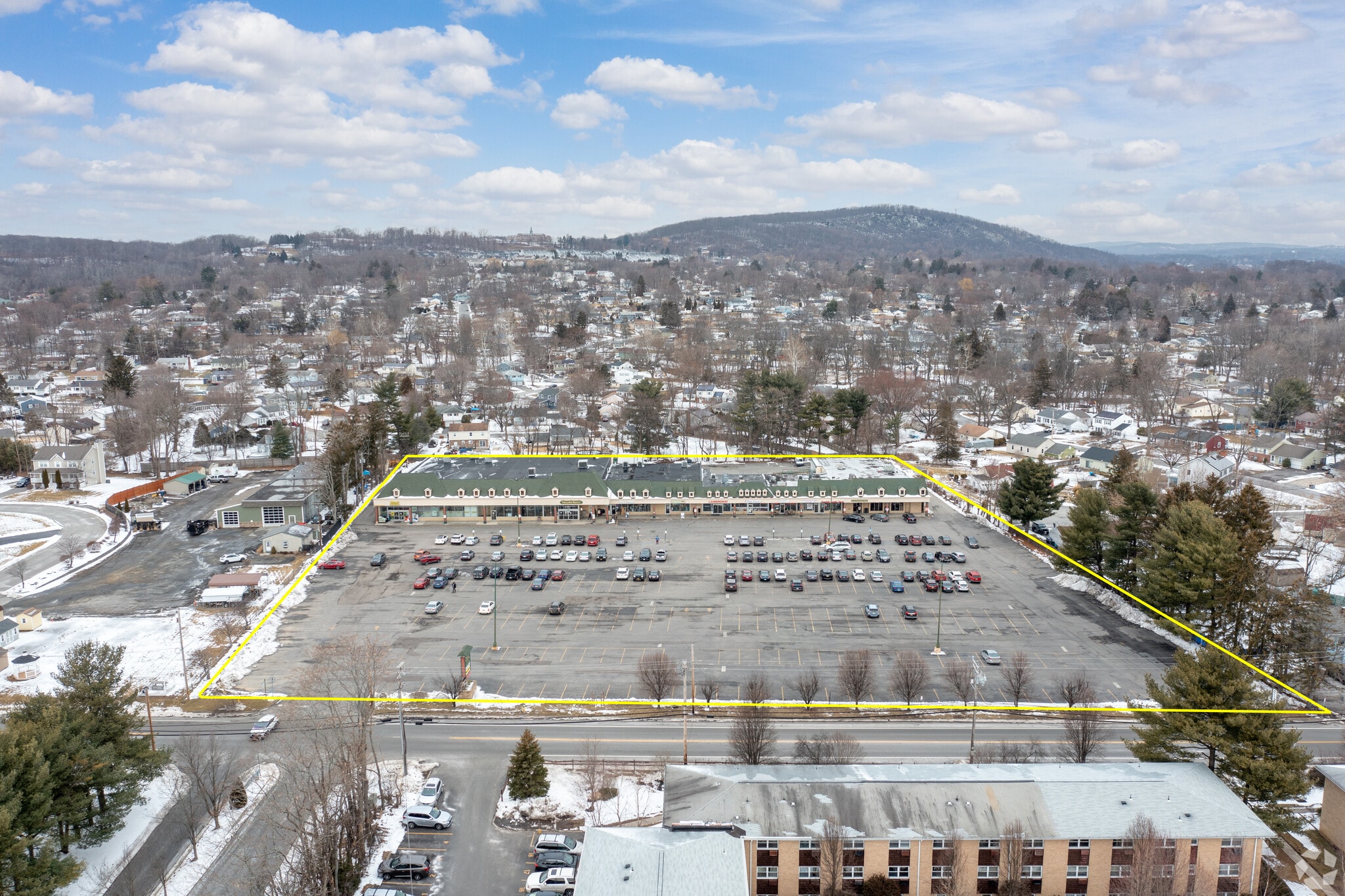 426-436 Blooming Grove Tpke, New Windsor Township, NY à louer Photo de l’immeuble– Image 1 sur 1