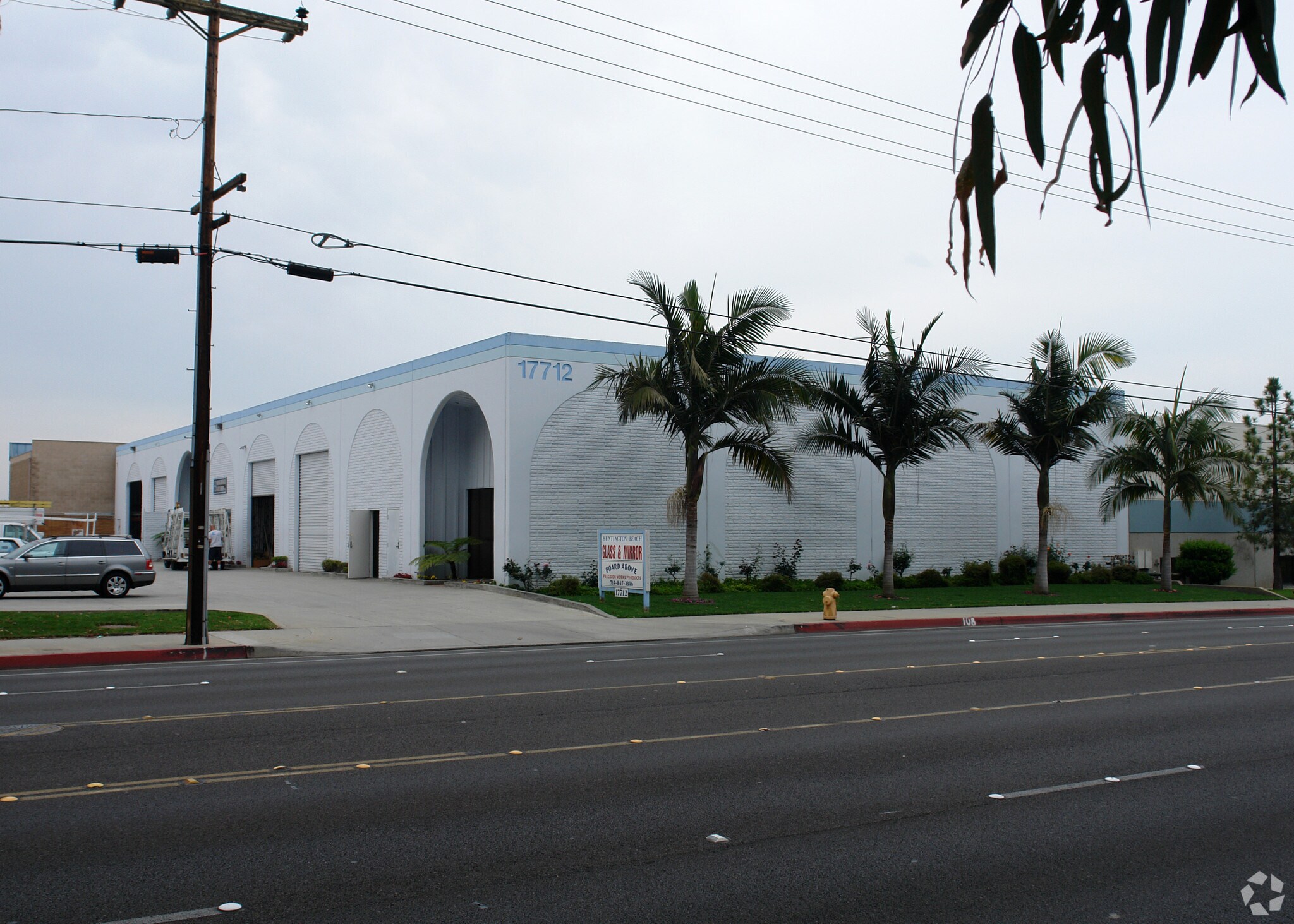 17712 Gothard St, Huntington Beach, CA à louer Photo principale– Image 1 sur 8