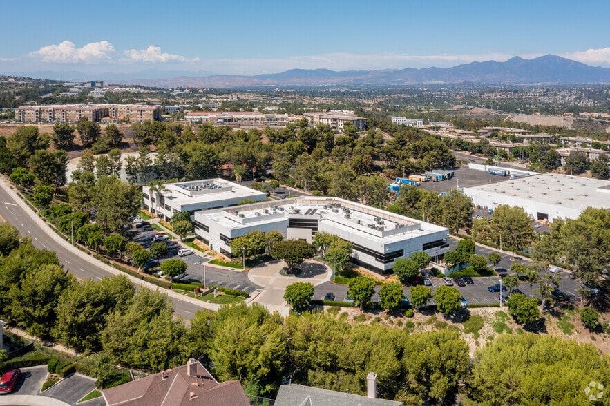 6A Liberty, Aliso Viejo, CA à louer - Aérien – Image 2 sur 15