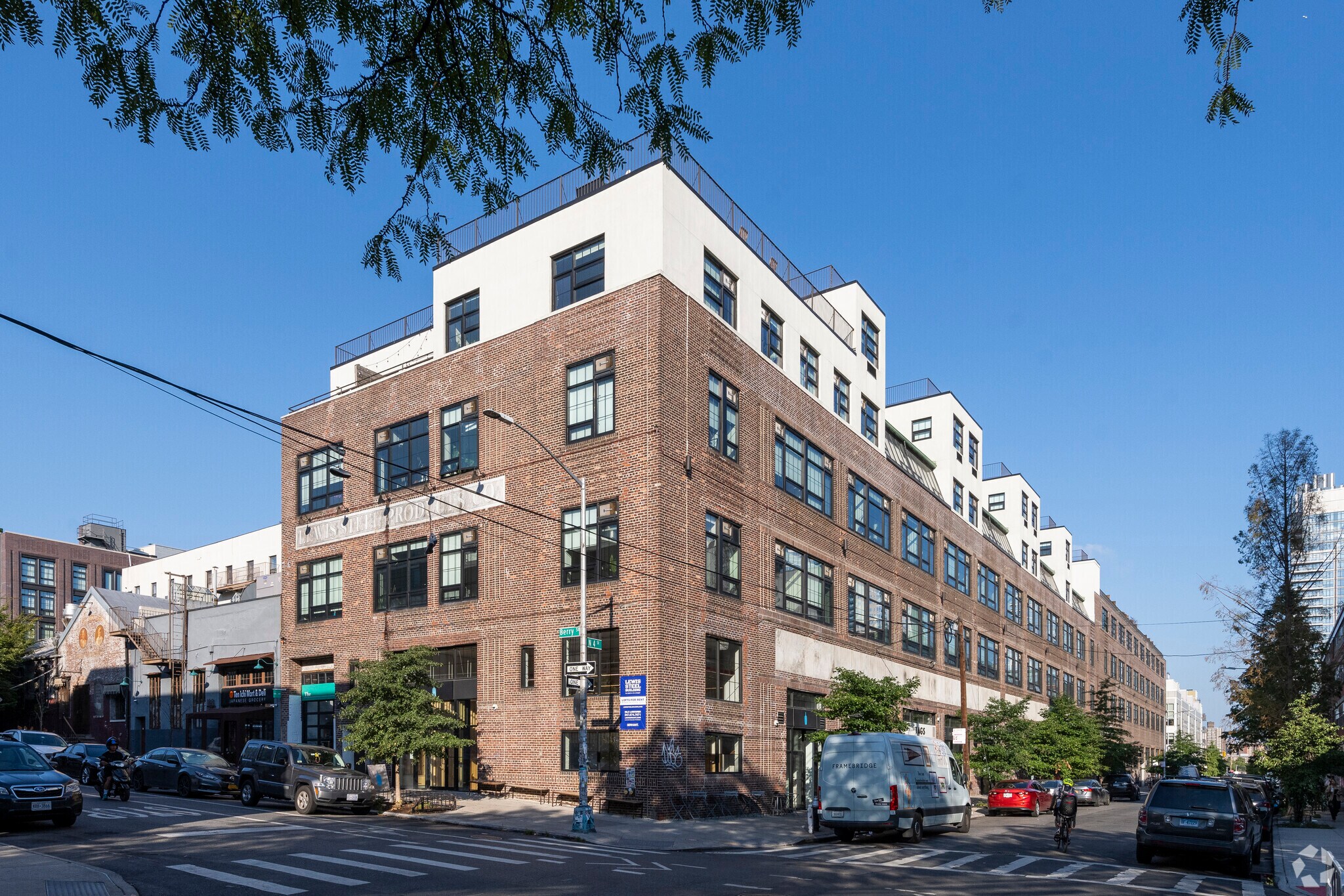 76 N 4th St, Brooklyn, NY à louer Photo principale– Image 1 sur 7