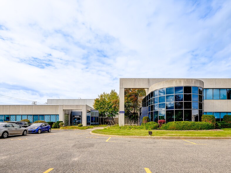 5055-5065 Rue Lévy, Montréal, QC à louer - Photo de l’immeuble – Image 3 sur 10