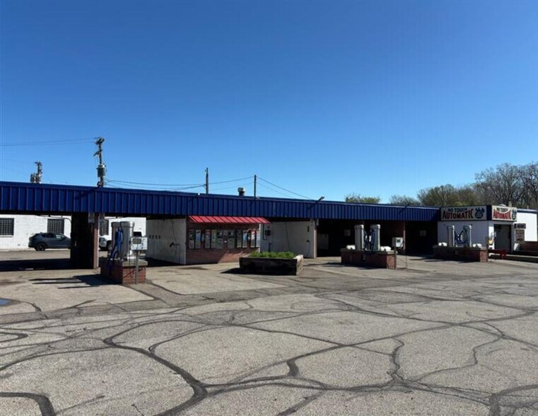 3363 W 140th St, Cleveland, OH à vendre - Photo de l’immeuble – Image 2 sur 4