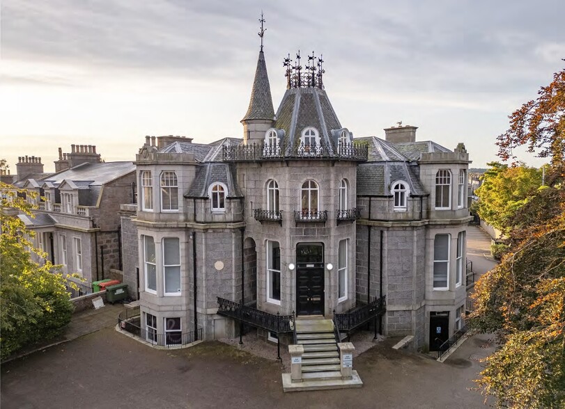 1 Queen's Cross, Aberdeen à vendre - Photo principale – Image 1 sur 11