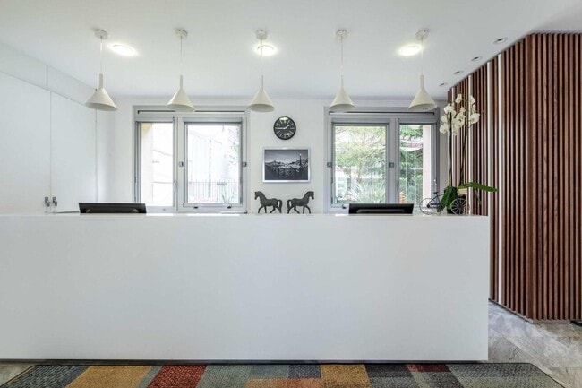 Plus de détails pour 191-195 Avenue Charles De Gaulle, Neuilly-sur-Seine - Coworking à louer