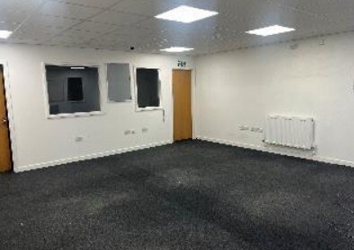 Springvale Industrial Est, Cwmbran à vendre - Photo intérieure – Image 3 sur 3