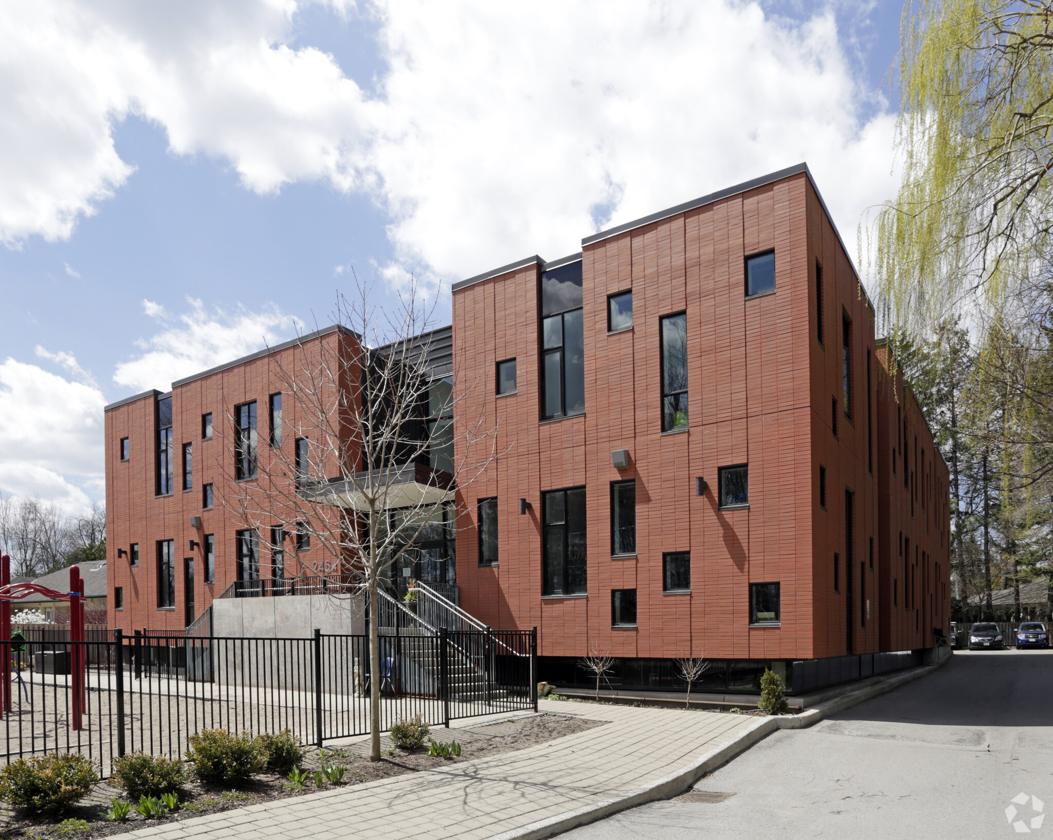 2454 Bayview Ave, Toronto, ON à louer Photo principale– Image 1 sur 9