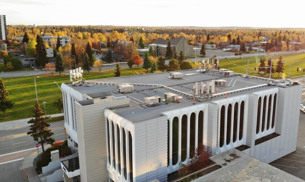 840 K St, Anchorage, AK à louer - Photo de l’immeuble – Image 3 sur 17