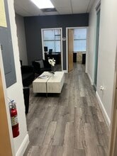 12701 S John Young Pky, Orlando, FL à louer Photo intérieure– Image 1 sur 10