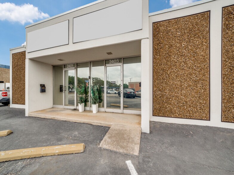 2401-2407 Boardwalk St, San Antonio, TX à louer - Photo principale – Image 1 sur 4