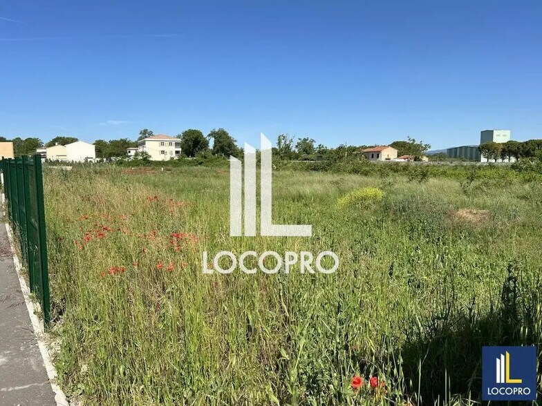 Terrain dans Meyrargues à vendre - Photo de l’immeuble – Image 2 sur 3
