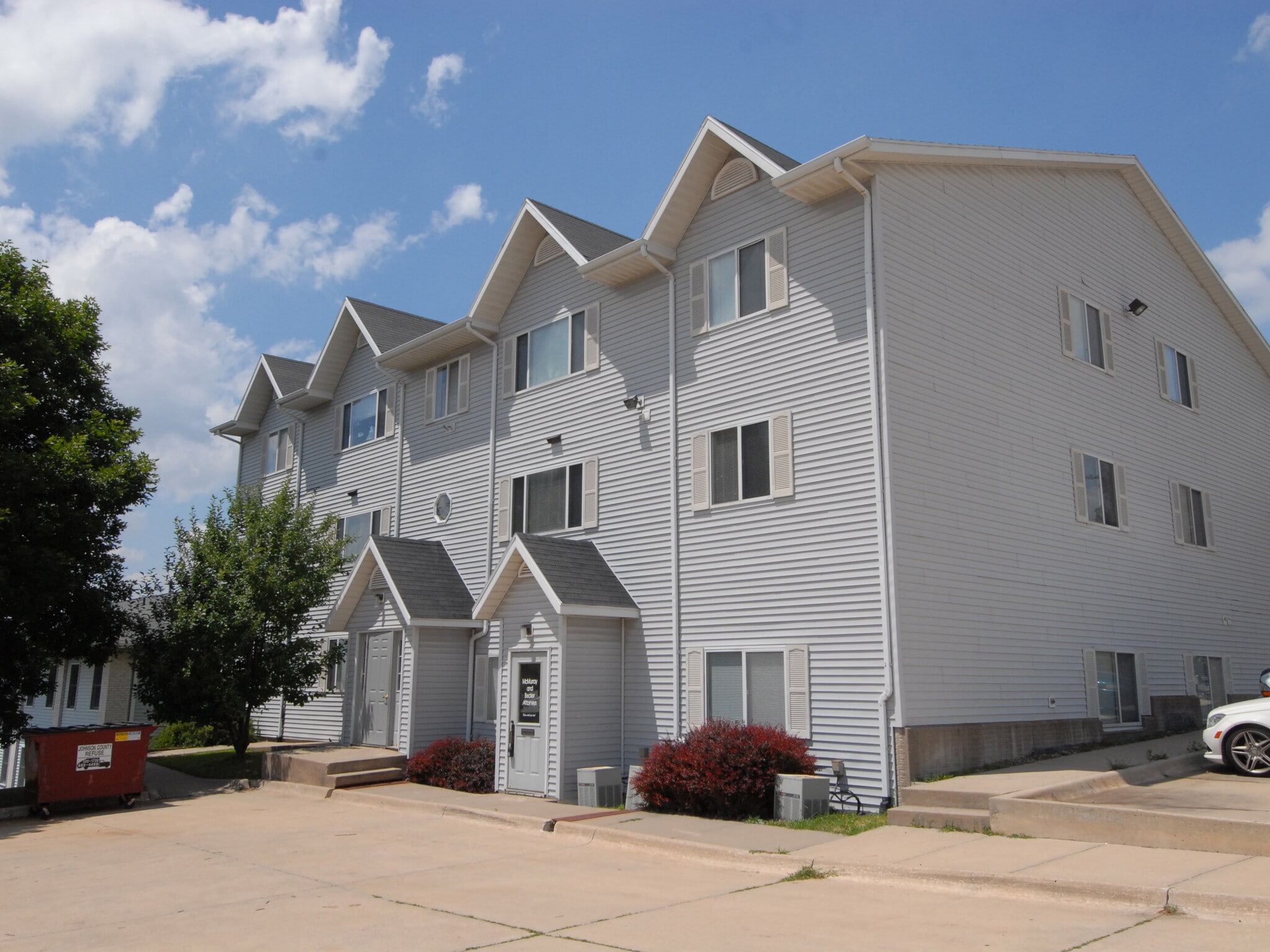 2210 9th St, Coralville, IA à louer Photo intérieure– Image 1 sur 8