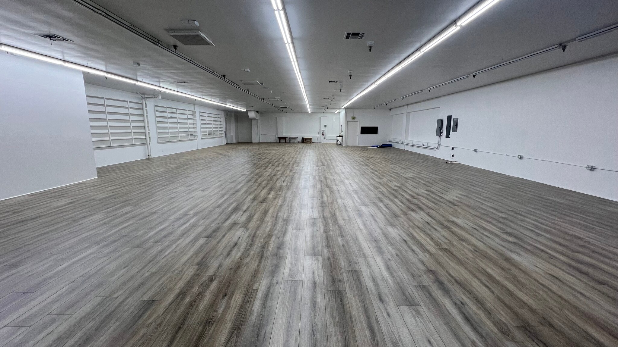 1800 Essex St, Los Angeles, CA à louer Photo intérieure– Image 1 sur 2