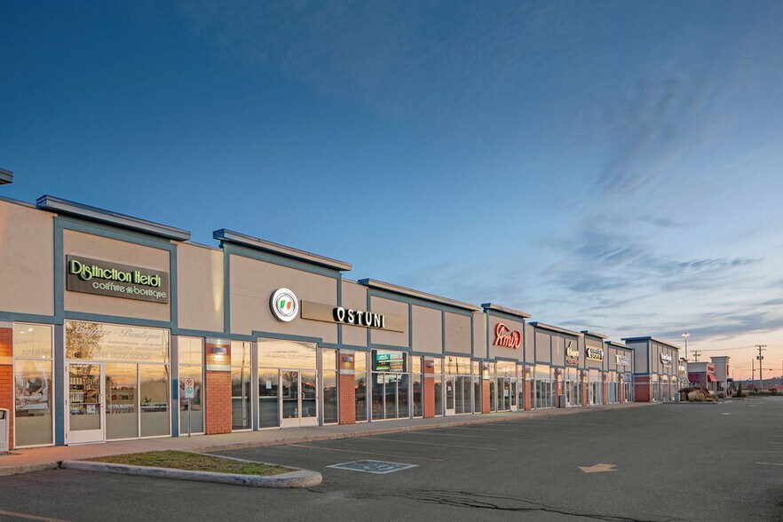 1198-1252 Rue Yves-Blais, Terrebonne, QC à louer - Photo de l’immeuble – Image 3 sur 6