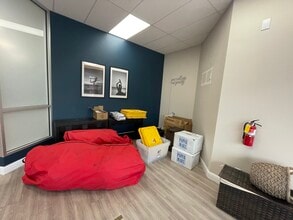 8525 N Cedar Ave, Fresno, CA à louer Photo intérieure– Image 2 sur 24