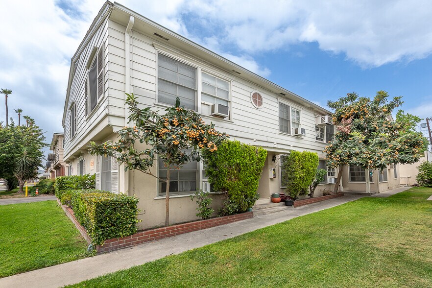 5319 Whitsett Ave, Valley Village, CA à vendre - Photo de l’immeuble – Image 3 sur 30