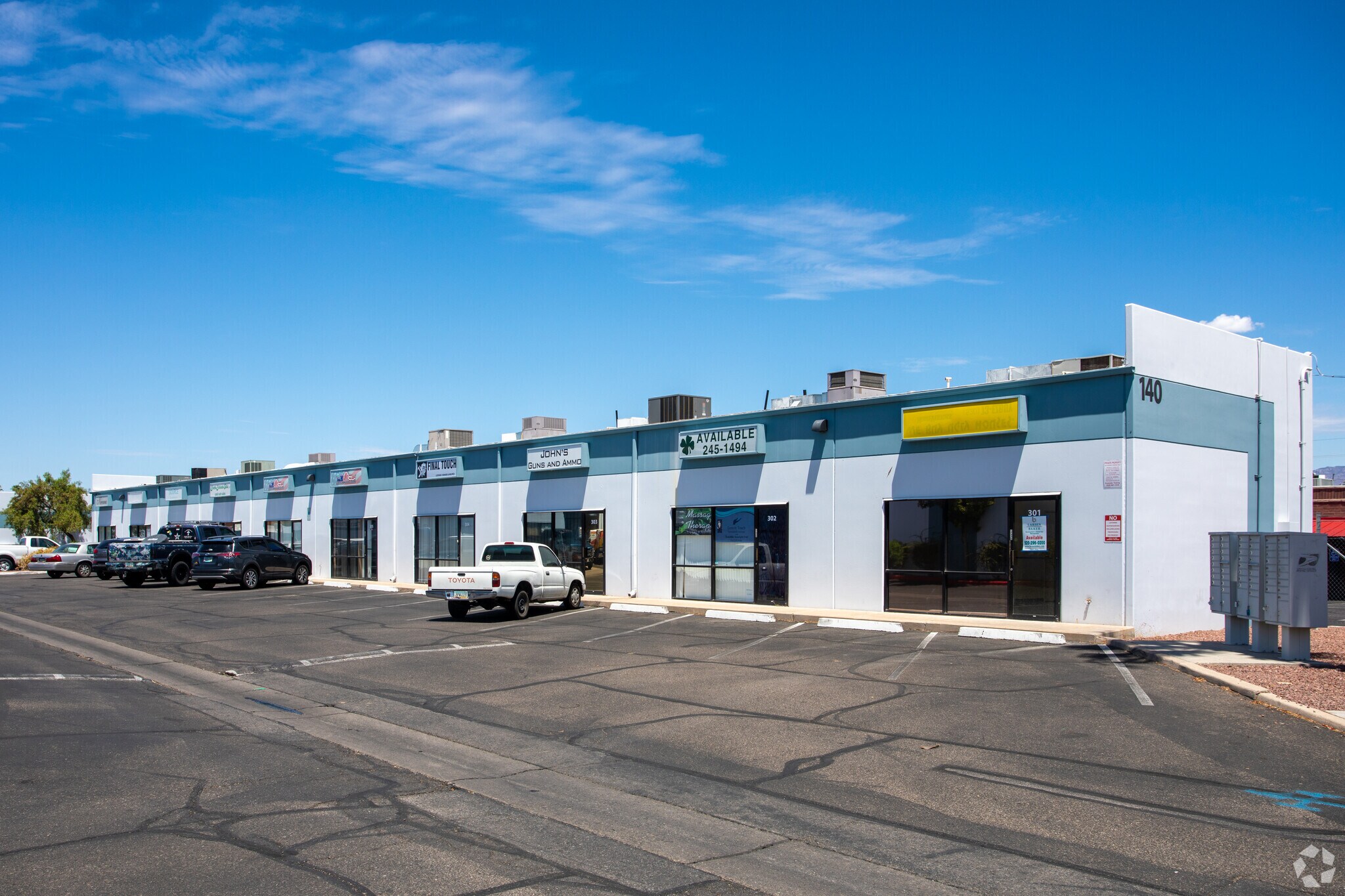 140 S Camino Seco, Tucson, AZ à louer Photo principale– Image 1 sur 7