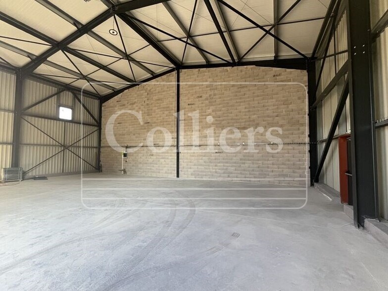 Industriel/Logistique dans Peypin à vendre - Photo intérieure – Image 2 sur 4