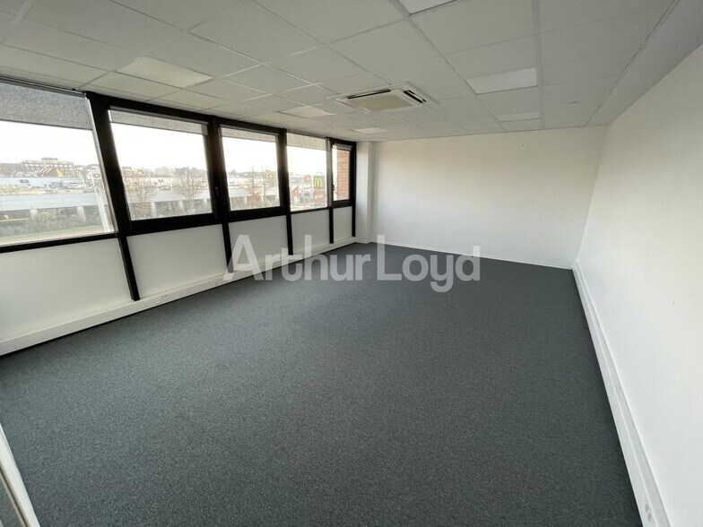 145 Boulevard De Valmy, Villeneuve-d'Ascq à louer - Photo intérieure – Image 2 sur 17