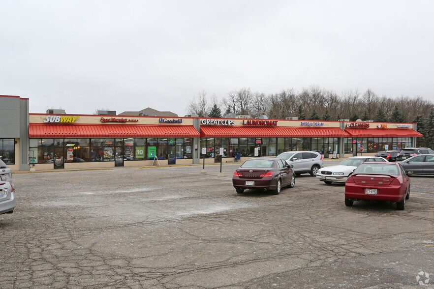 S74W17005 Janesville Rd, Muskego, WI à louer - Photo de l’immeuble – Image 3 sur 5