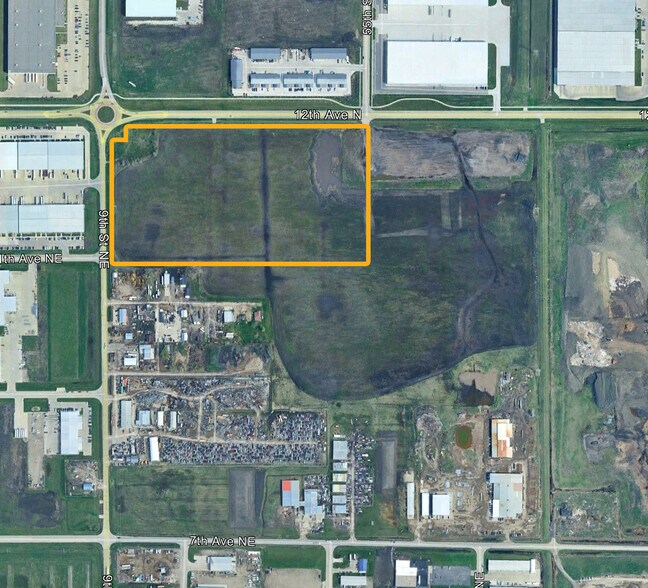 1001 NE 12th Ave, West Fargo, ND à vendre - Aérien – Image 2 sur 3