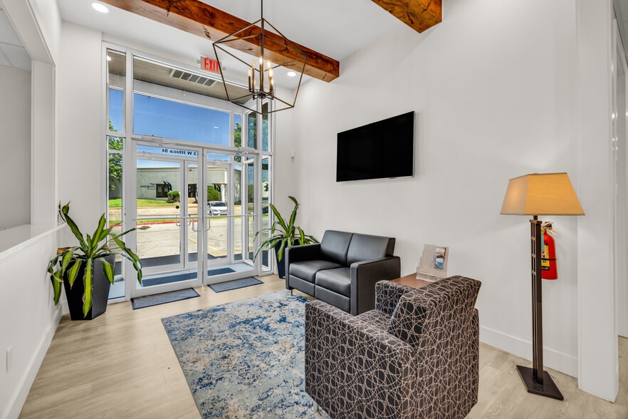 1013 W Ithica St, Broken Arrow, OK à vendre - Photo de l’immeuble – Image 3 sur 5