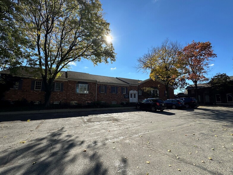 151 W Genesee St, Lockport, NY à louer - Photo de l’immeuble – Image 3 sur 11