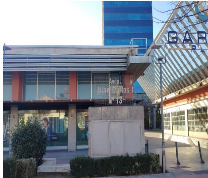 Bureau dans Alcalá de Henares, Madrid à vendre - Photo de la construction – Image 2 sur 2