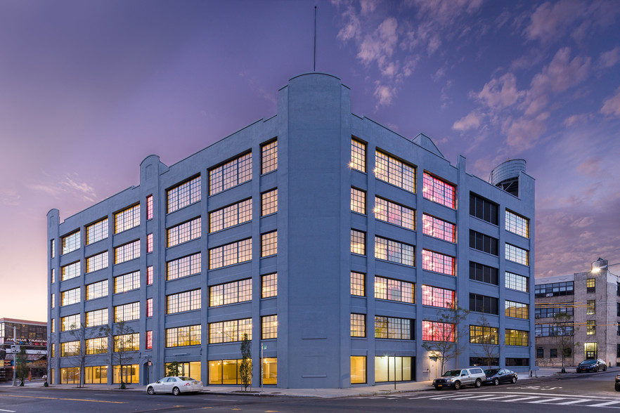 455 Jefferson St, Brooklyn, NY à louer - Photo de l’immeuble – Image 1 sur 14