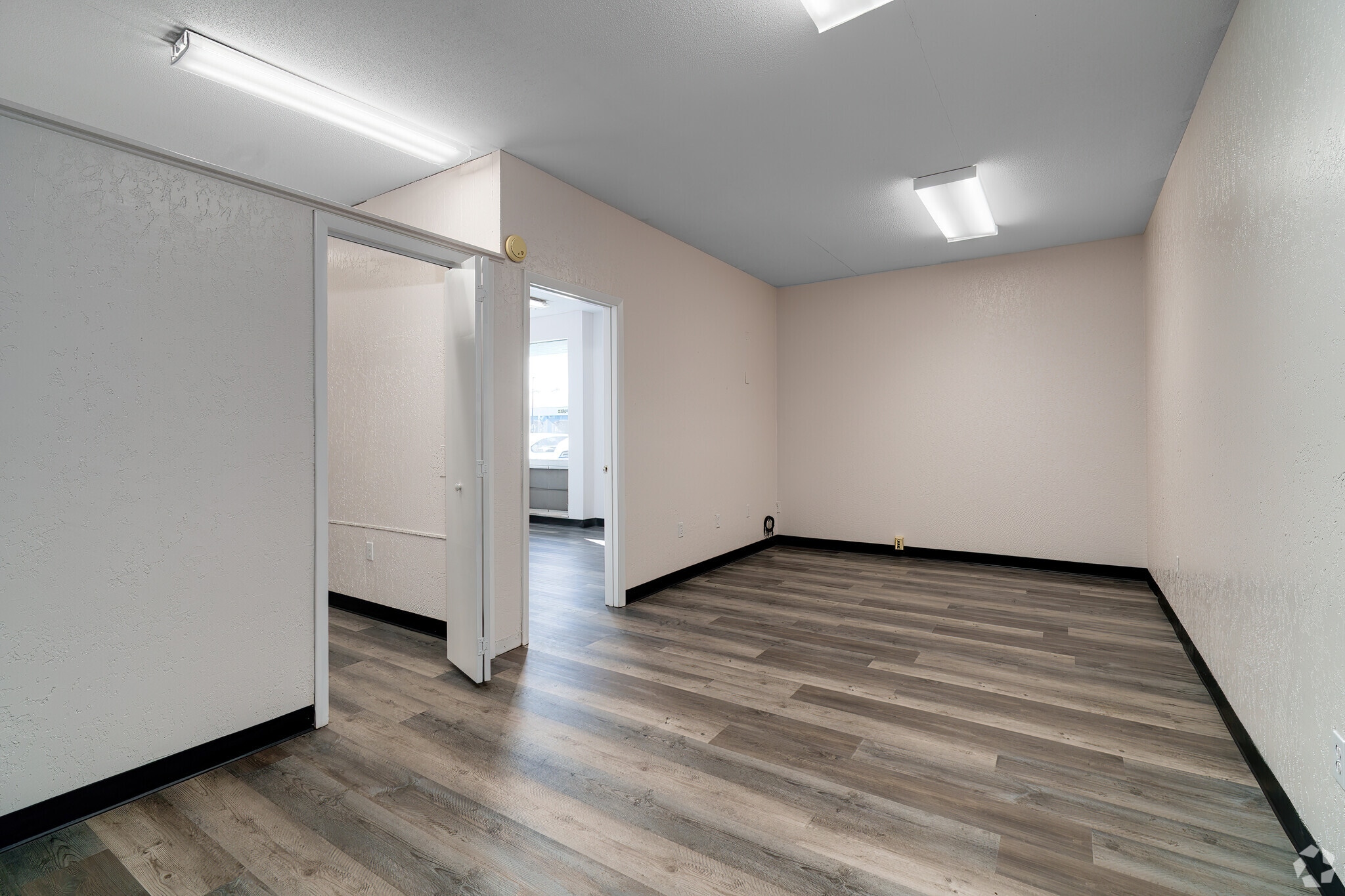 7523 Aloma Ave, Winter Park, FL à louer Photo intérieure– Image 1 sur 9