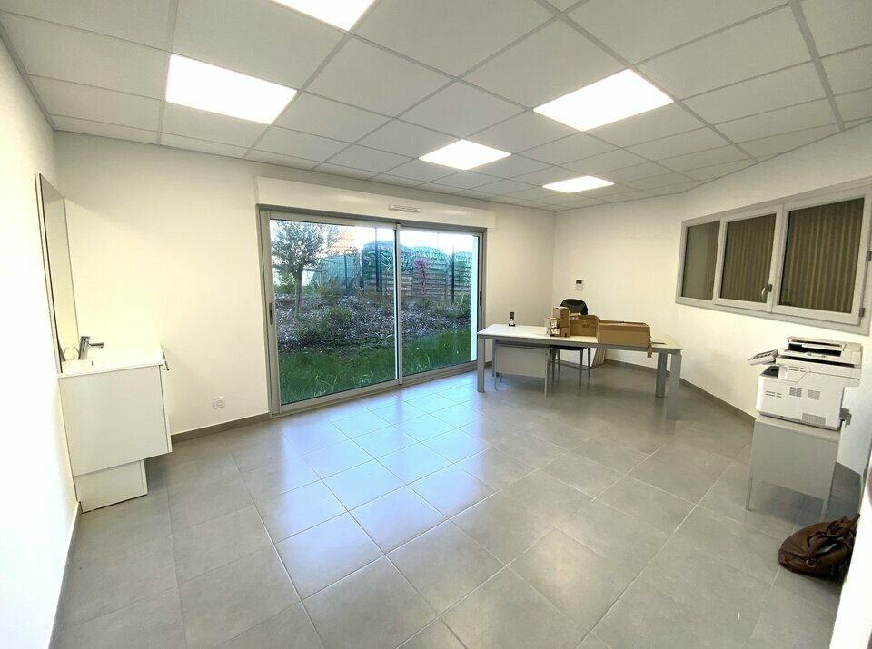 Bureau dans Villeneuve Loubet à louer Photo intérieure– Image 1 sur 6