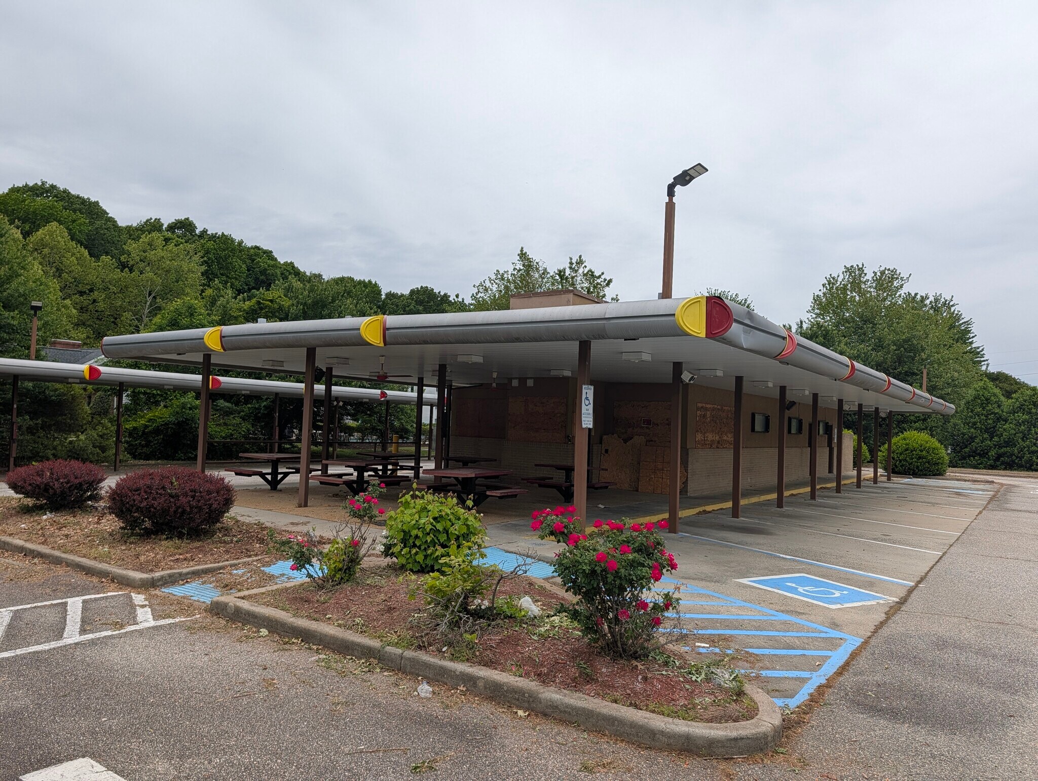200 Floyd Thompson Blvd, Hampton, VA à louer Photo principale– Image 1 sur 27