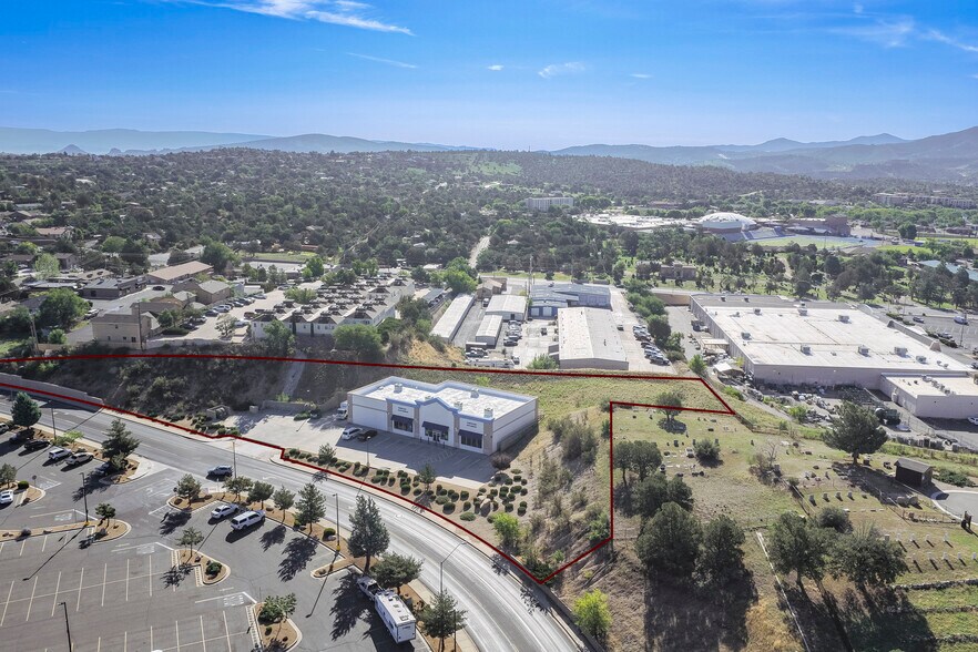 1219 Gail Gardner Way, Prescott, AZ à louer - Photo de l’immeuble – Image 2 sur 35