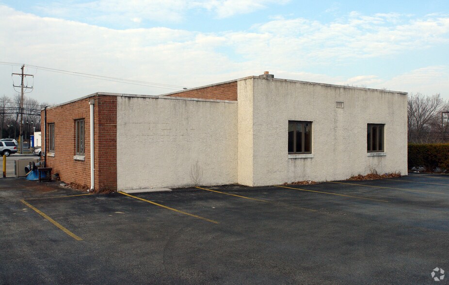 11 W Skippack Pike, Ambler, PA à louer - Photo de l’immeuble – Image 2 sur 3