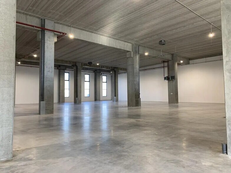 32 Rue De Seine, Colombes à louer - Photo de l’immeuble – Image 3 sur 26
