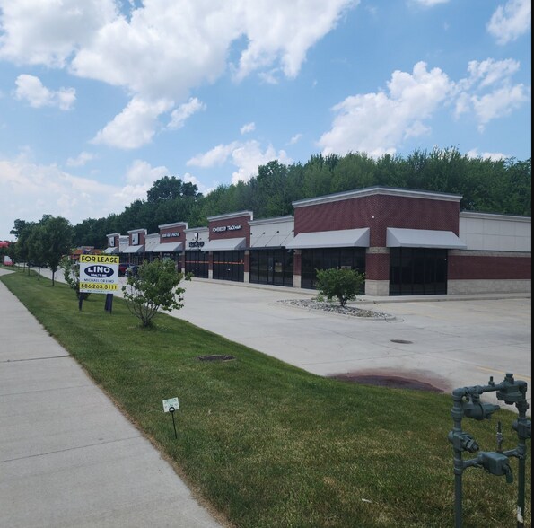 23357 Hall Rd, Macomb, MI à louer - Photo de l’immeuble – Image 3 sur 10