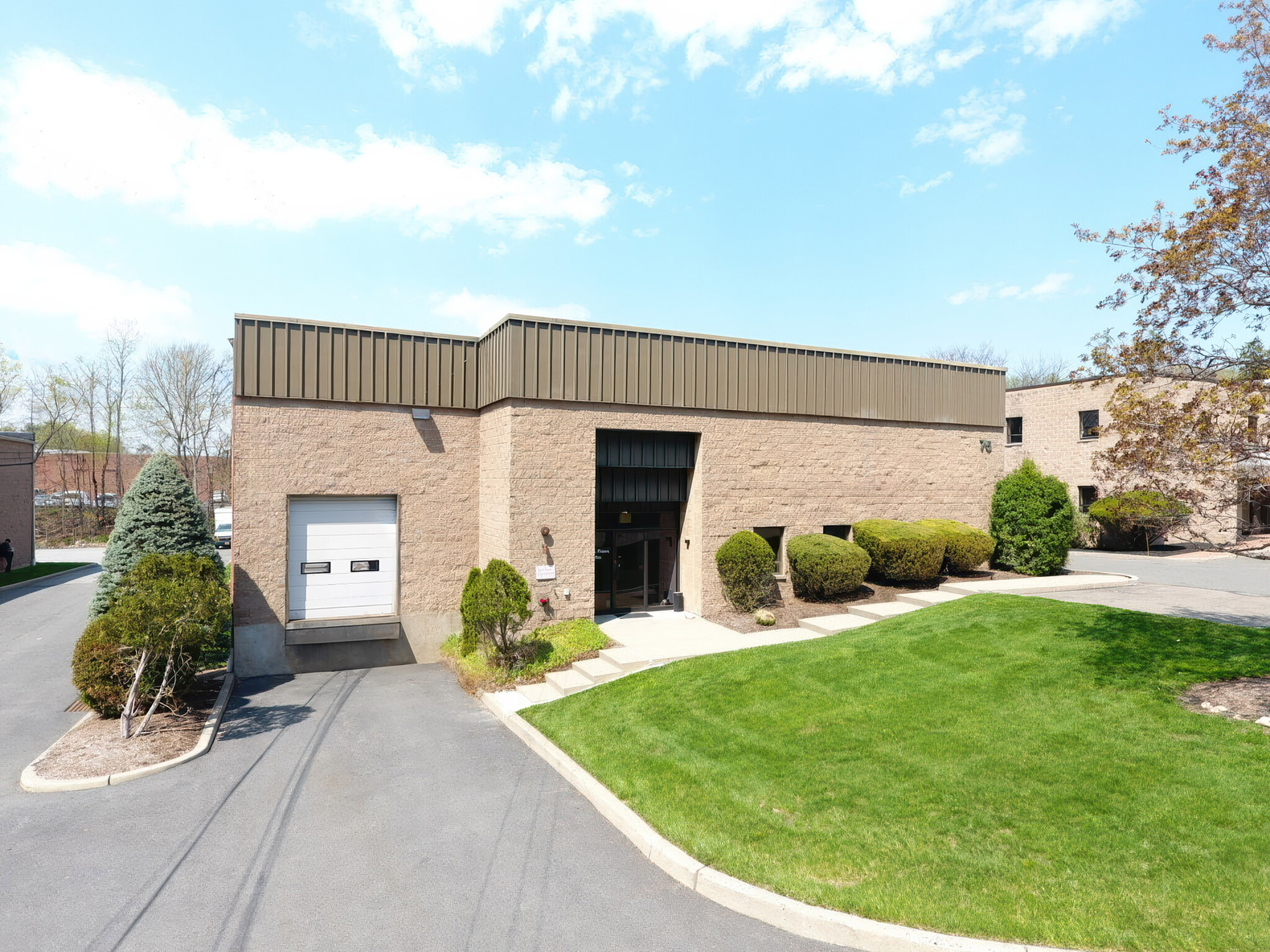 75 Orchard St, Ramsey, NJ à louer Photo de l’immeuble– Image 1 sur 7