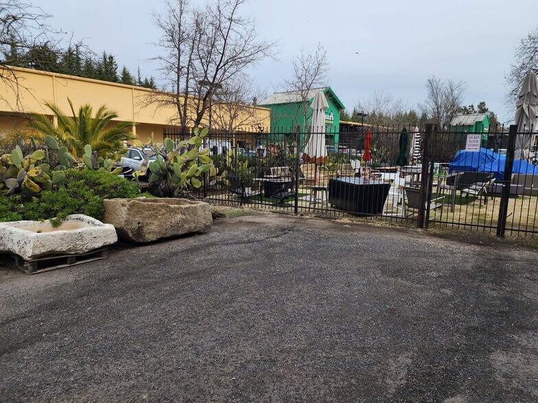 20490 Broadway, Sonoma, CA à vendre - Photo de l’immeuble – Image 2 sur 10