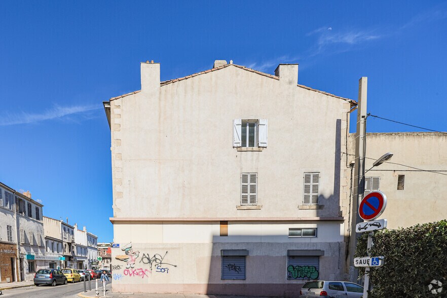 Immeuble residentiel dans Marseille à vendre - Photo de l’immeuble – Image 2 sur 2