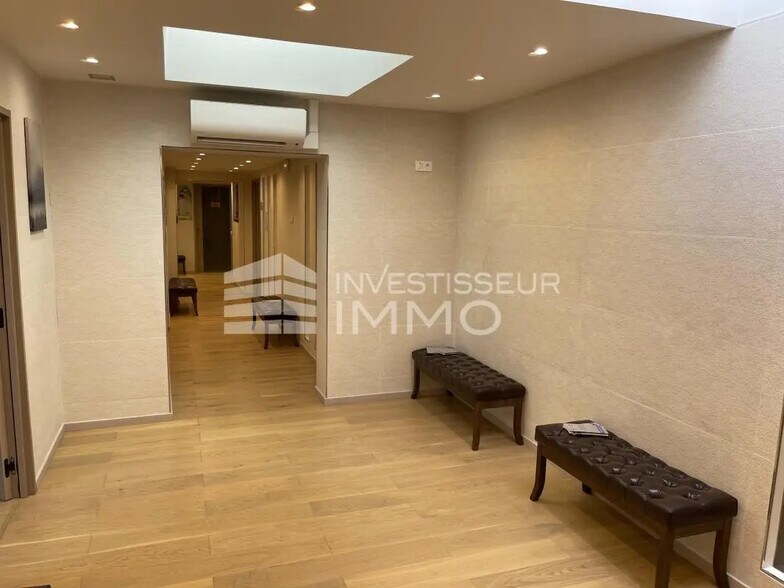 Bureau dans Vernou-la-Celle-sur-Seine à louer - Photo de l’immeuble – Image 1 sur 9