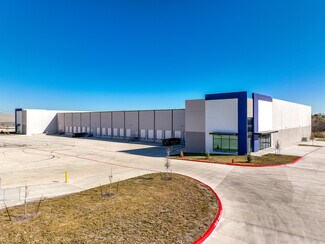 Plus de détails pour 5930-6010 Eisenhauer Rd, San Antonio, TX - Industriel/Logistique à louer