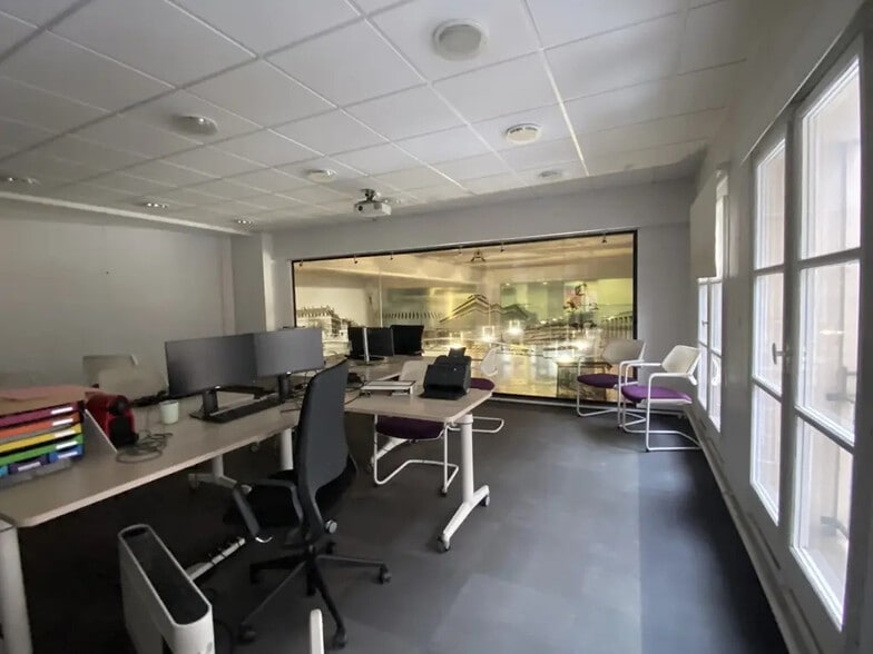 Bureau dans Le Havre à vendre - Photo de l’immeuble – Image 3 sur 5