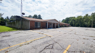 Plus de détails pour 2500 E Saint Louis St, West Frankfort, IL - Santé à vendre