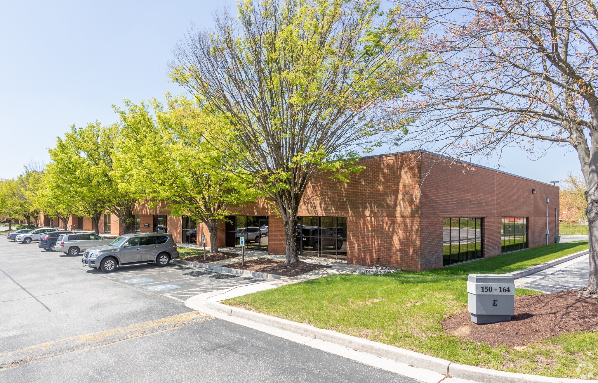 150-164 Lakefront Dr, Cockeysville, MD à louer Photo principale– Image 1 sur 8