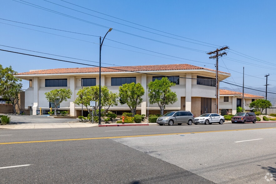 2711-2717 Winona Ave, Burbank, CA à vendre - Photo de l’immeuble – Image 2 sur 29