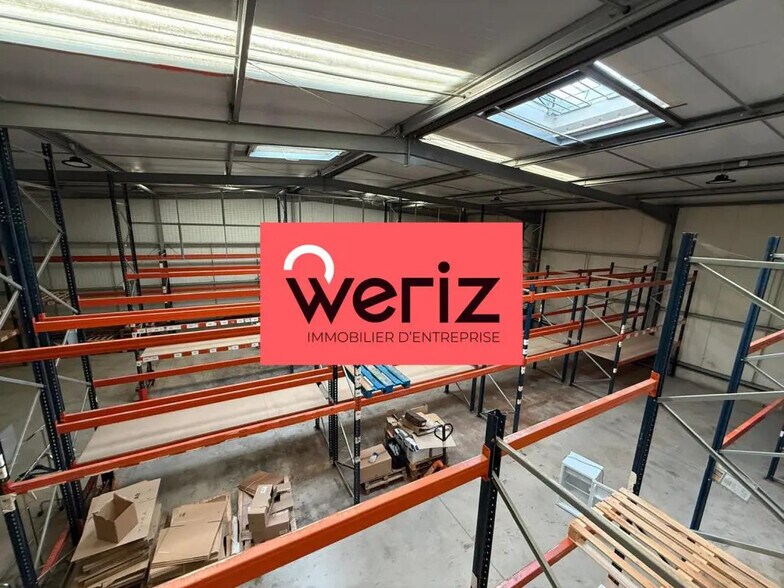 Bureau dans Roquefort-la-Bédoule à louer - Photo de l’immeuble – Image 2 sur 4