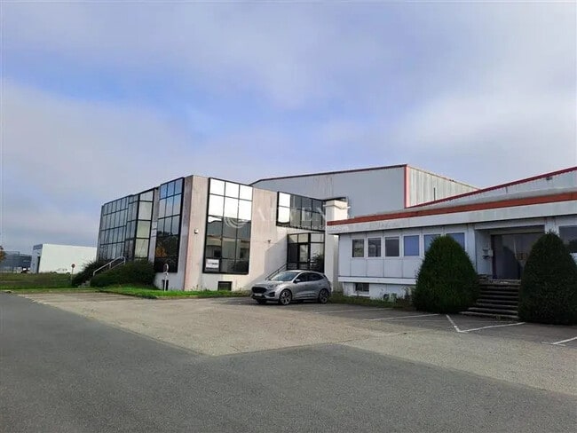 Plus de détails pour Industriel/Logistique à louer