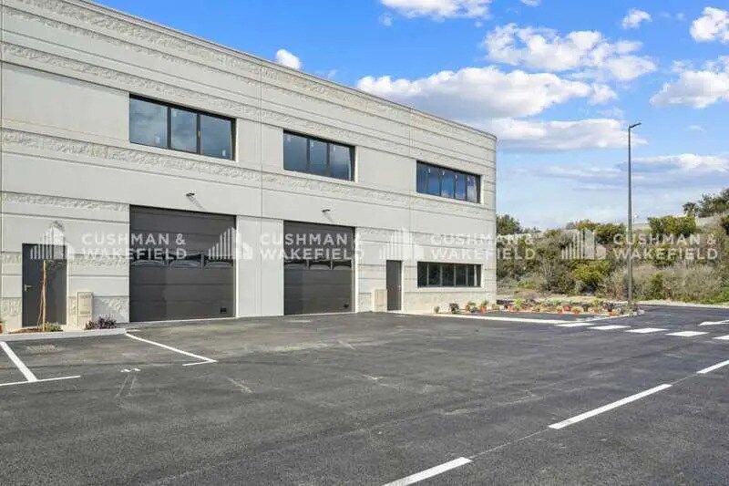 580 Avenue Du Serpolet, La Ciotat à louer - Photo de l’immeuble – Image 1 sur 7