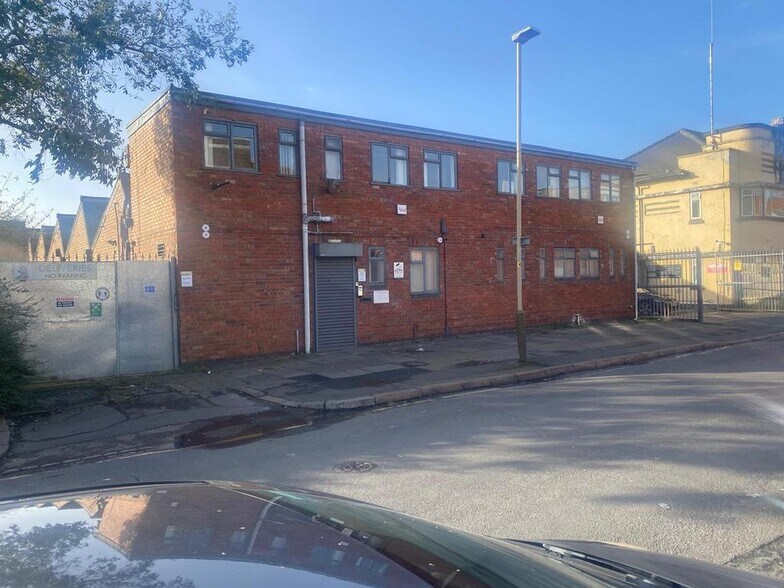 75 Linden St, Leicester à louer - Photo de l’immeuble – Image 2 sur 3