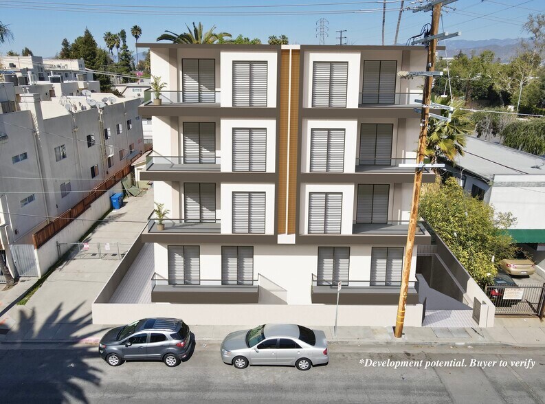 11015 Aqua Vista St, Studio City, CA à vendre - Photo de l’immeuble – Image 3 sur 6